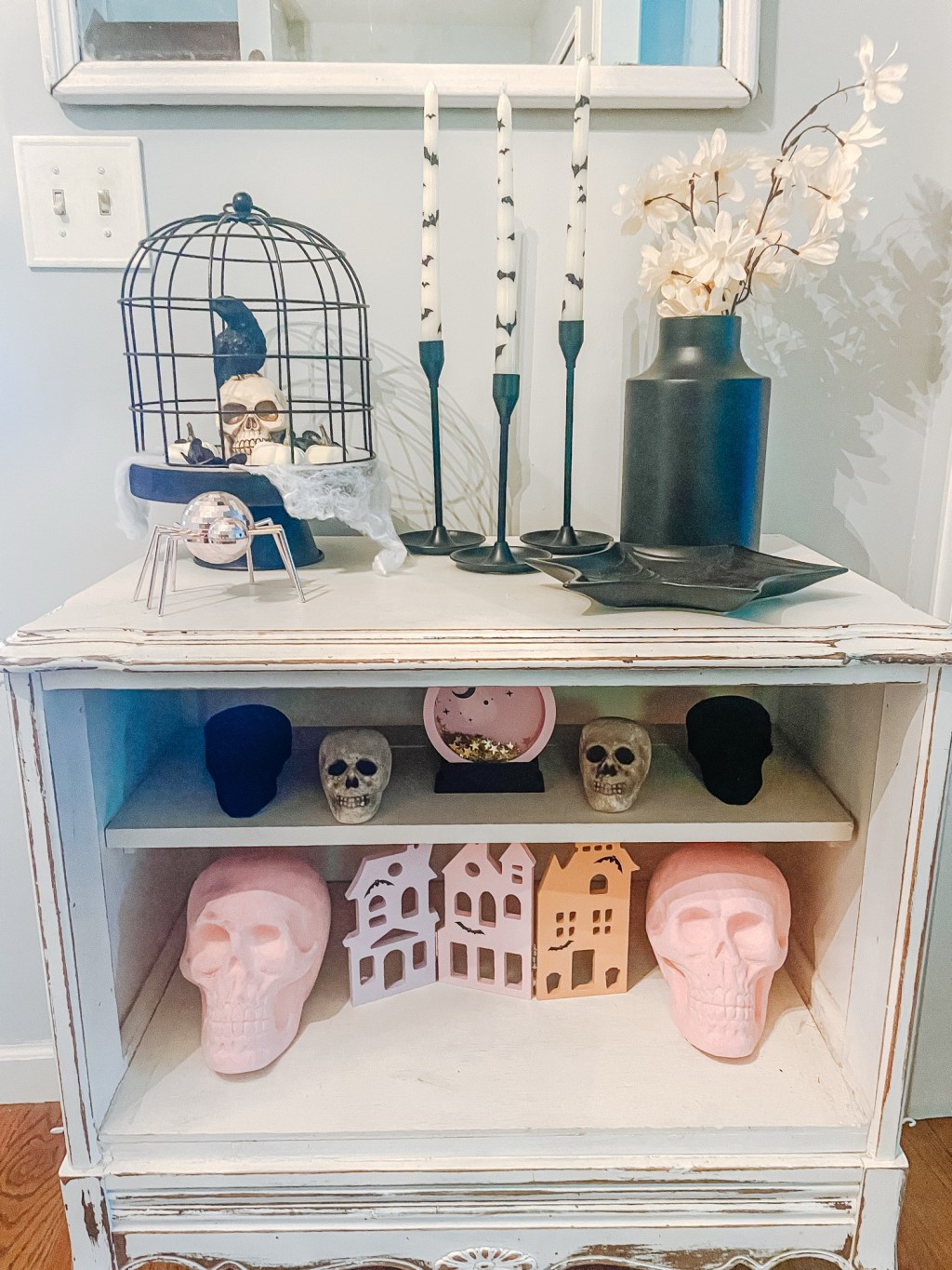 🦇 DIY Bat Candlesticks for a Spooky Chic&nbsp;Halloween