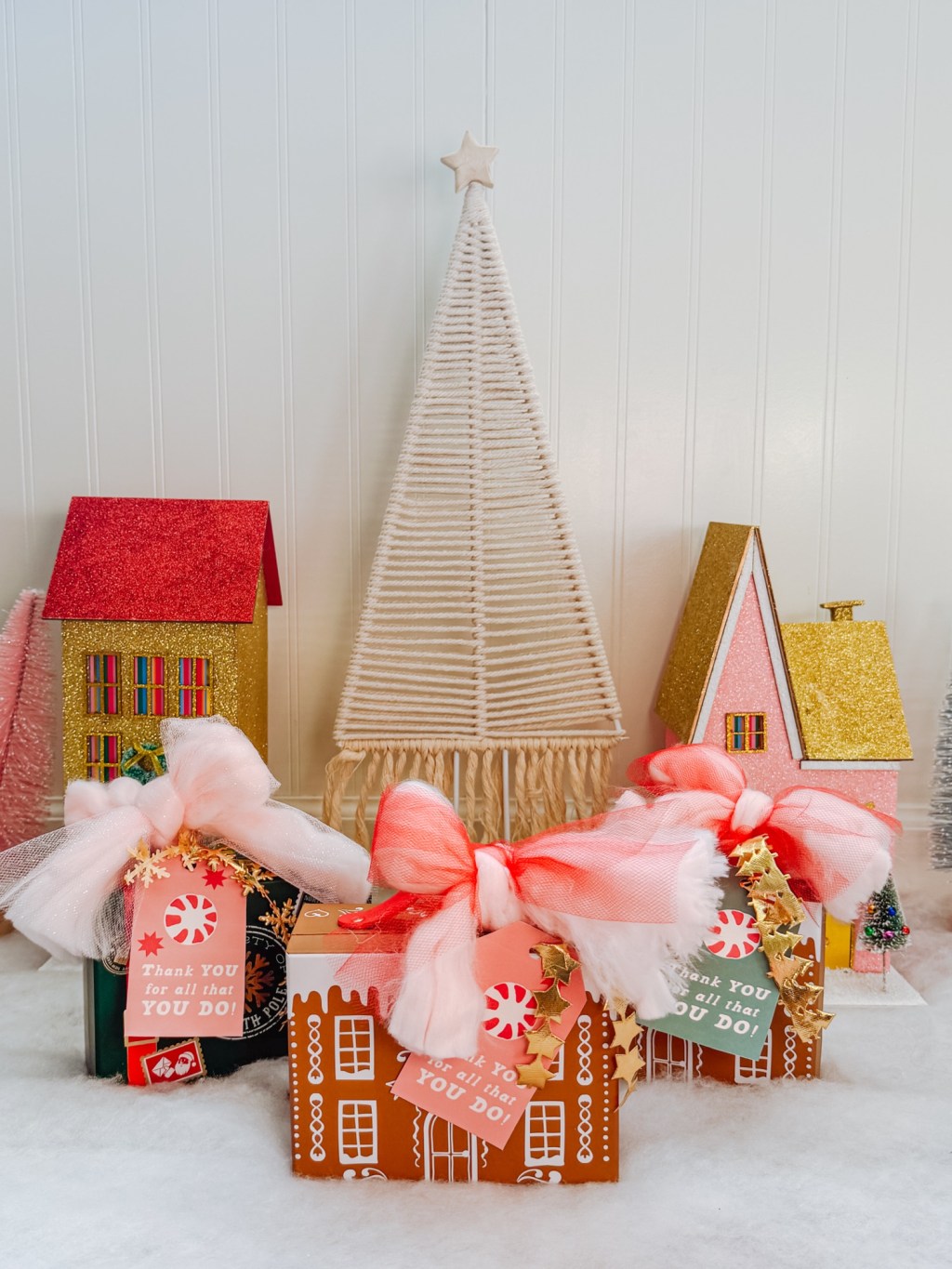 🎄 Adorable & Affordable 2025 Teacher Gift Idea: Christmas Suitcase Gift&nbsp;Sets