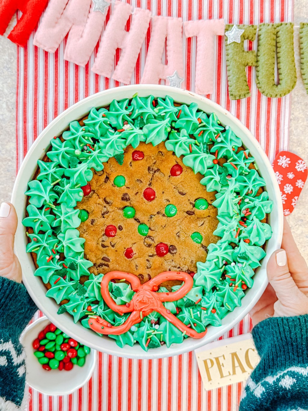 Holiday Wreath Cookie&nbsp;Cake