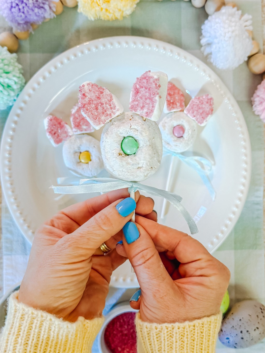 Easter Bunny Donuts (The Cutest Easy Easter&nbsp;Treat!)