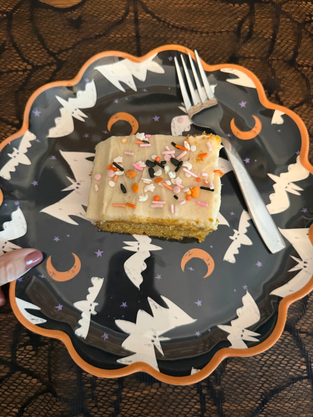 Easy Pumpkin Cake with Cream Cheese&nbsp;Frosting